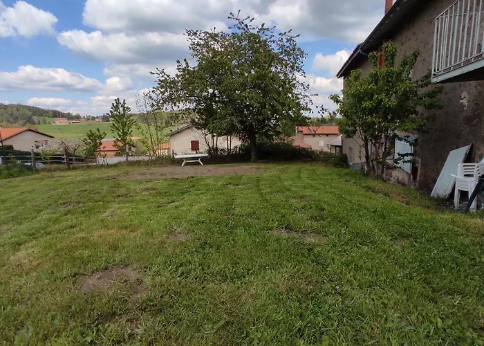 Studio Chaleureux Dans Les Monts Du Forez